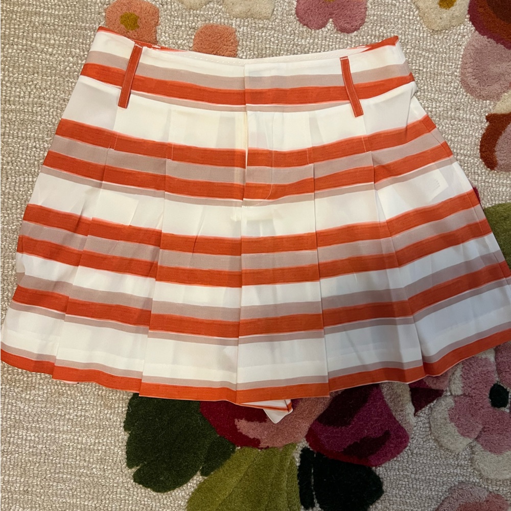 Alice + Olivia short